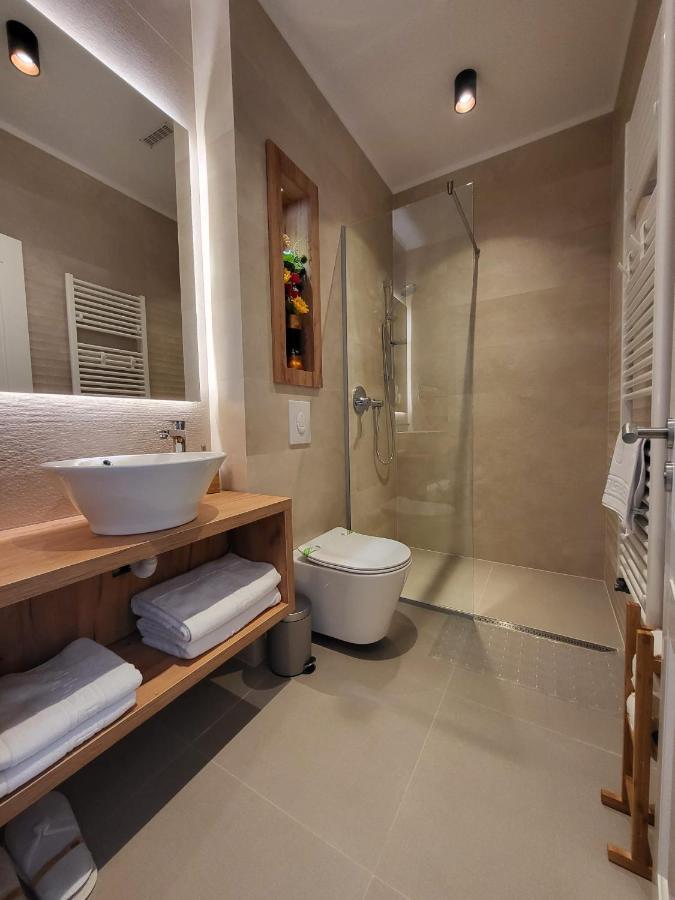 Hotel Excellence บูคาเรสต์ ภายนอก รูปภาพ