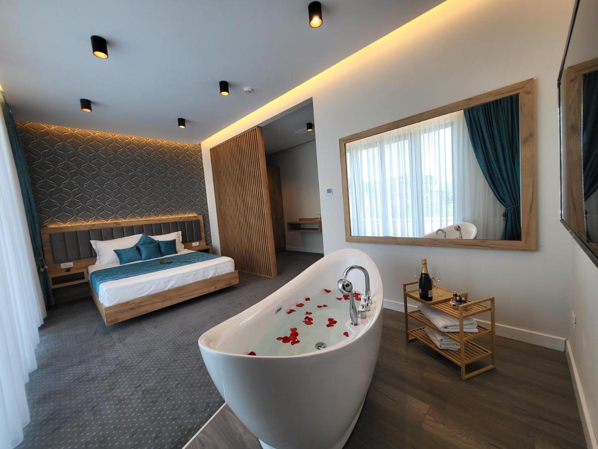 Hotel Excellence บูคาเรสต์ ภายนอก รูปภาพ